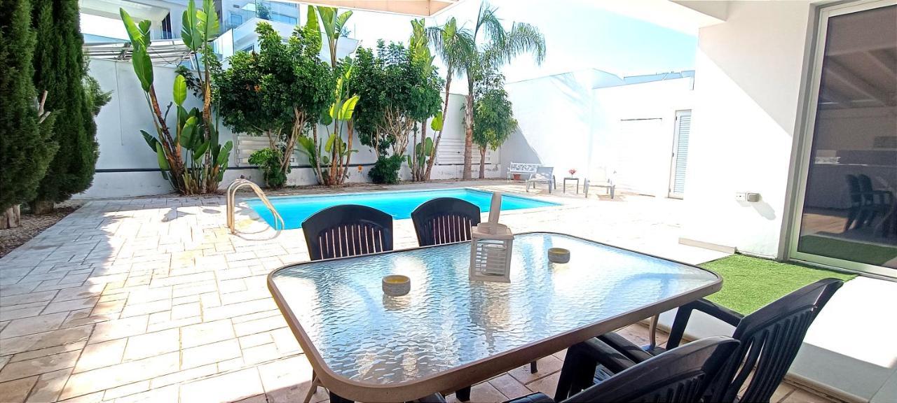 Colonial Villa 32 Περβόλια Εξωτερικό φωτογραφία