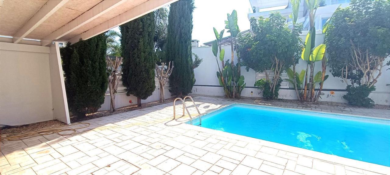 Colonial Villa 32 Περβόλια Εξωτερικό φωτογραφία