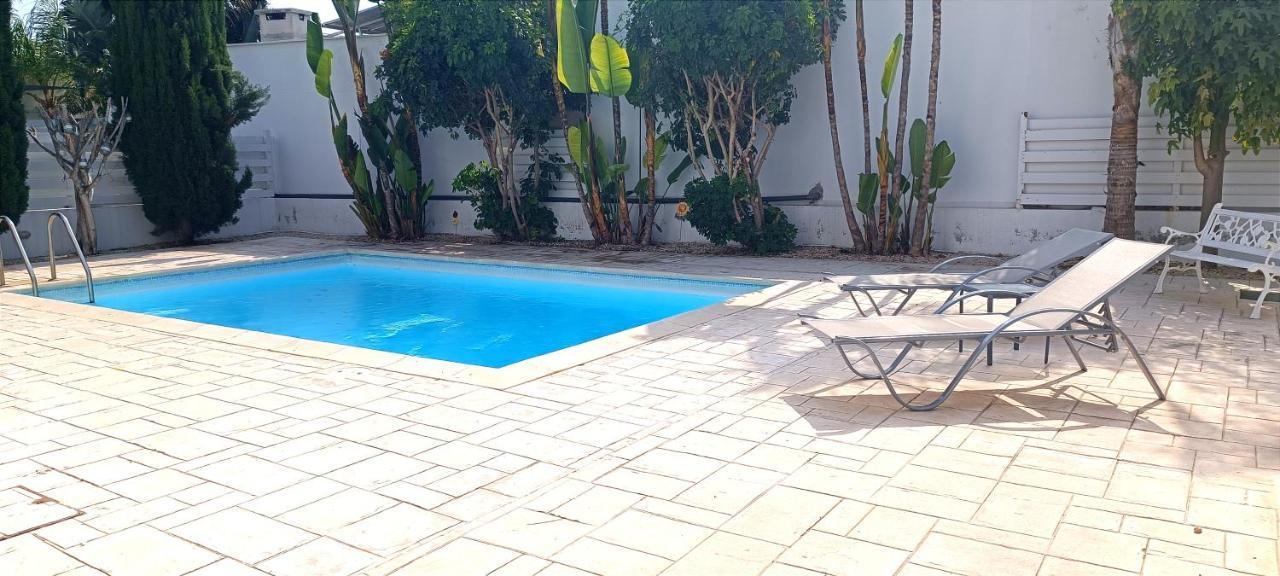 Colonial Villa 32 Περβόλια Εξωτερικό φωτογραφία