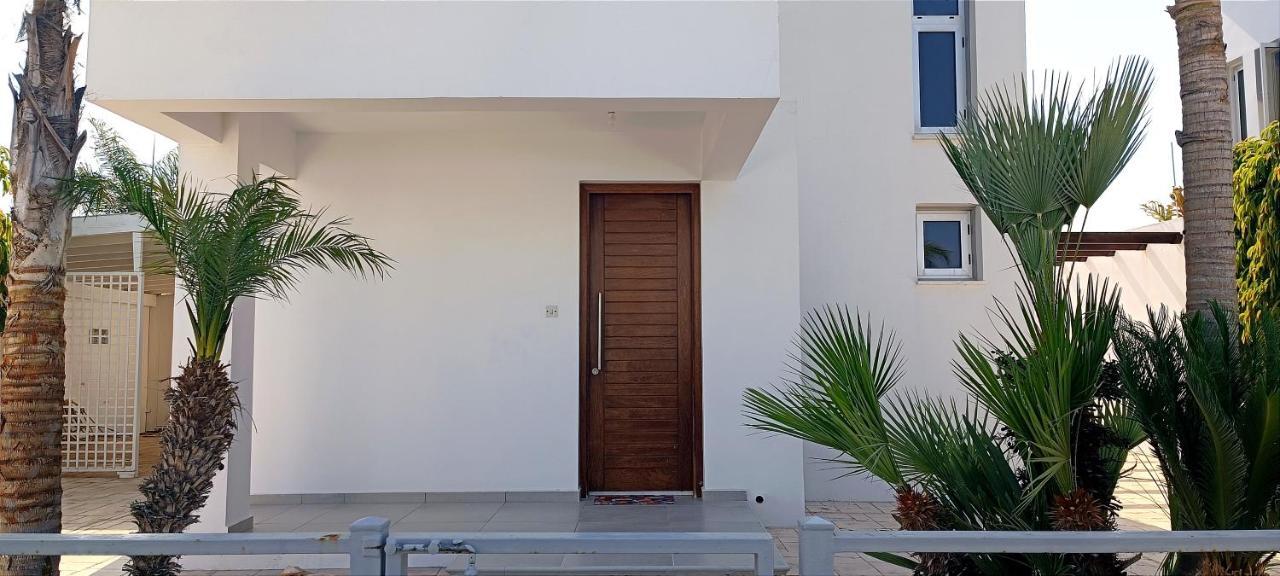 Colonial Villa 32 Περβόλια Εξωτερικό φωτογραφία